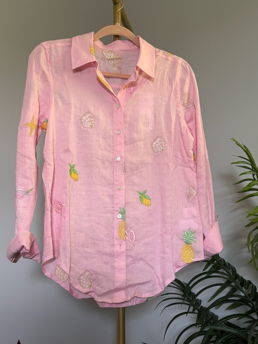 Lilly Pulitzer Pink Seacoast Linen with Happy Hour Embroidery🍸🌴 - Picture 5 of 16